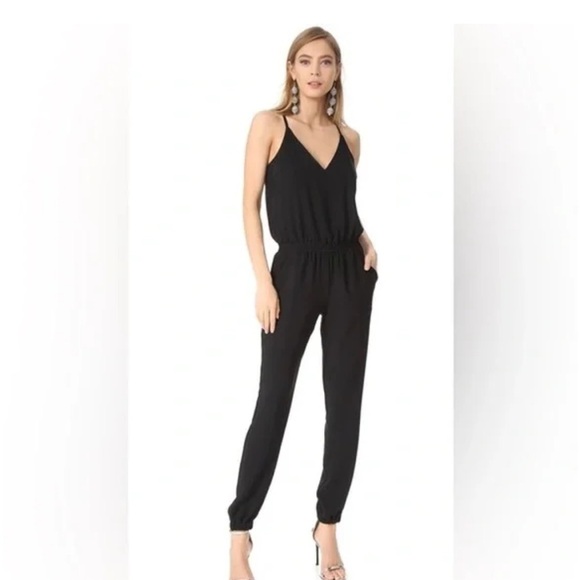 AMANDA UPRICHARD Jumpsuit Black Silk Revolve Pockets Size Medium new revolve - Picture 1 of 9